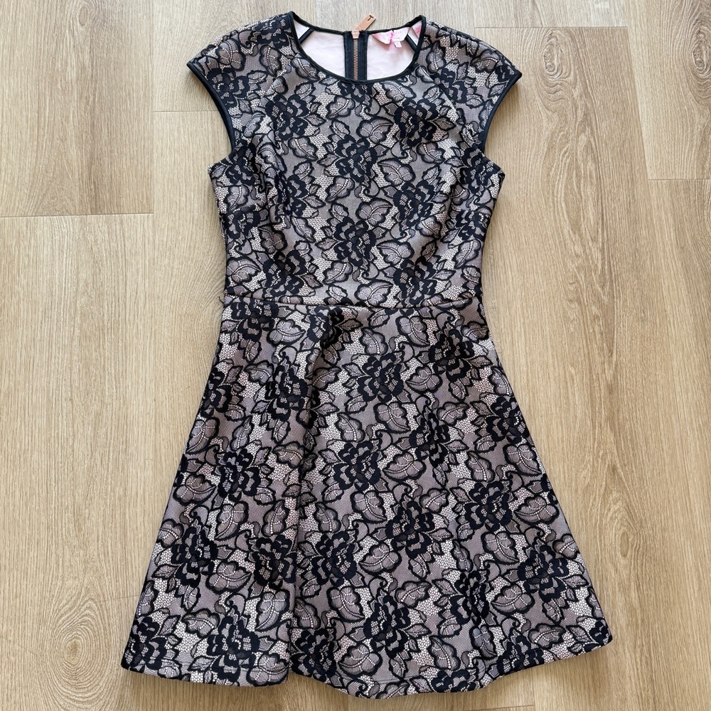 Ted Baker London Black Lace Cap Sleeve Mini Dress - Picture 7 of 8